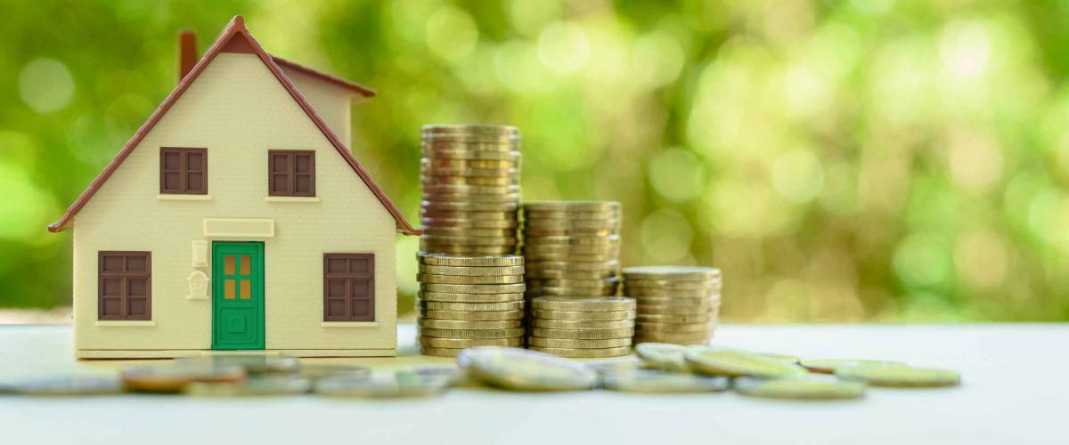 Property investment / reverse mortgage, financial concept